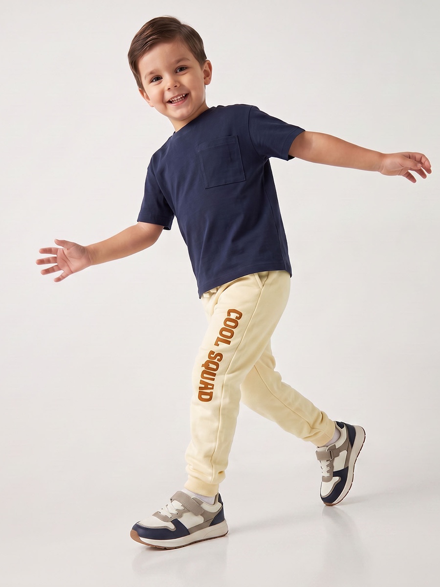 Juniors Drawstring Waist Joggers with Slogan Print