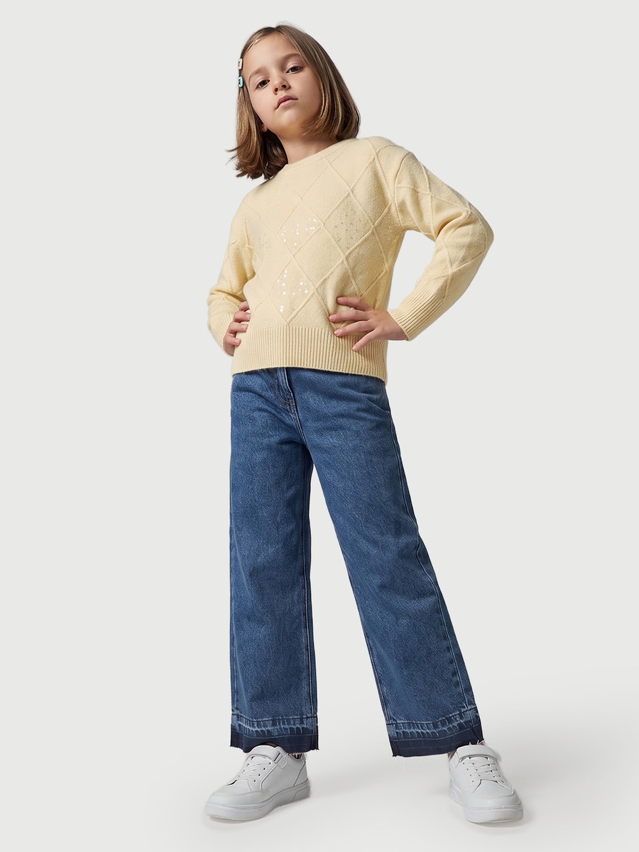 Juniors Round Neck Long Sleeves Sweater with Sequin Detail