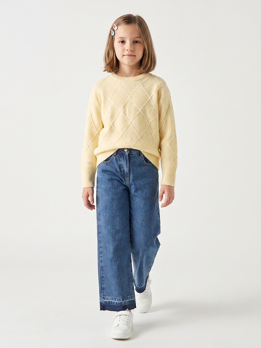 Juniors Round Neck Long Sleeves Sweater with Sequin Detail