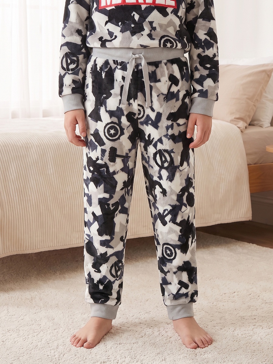 Crew Neck Long Sleeves Pyjama Set with Avengers Print
