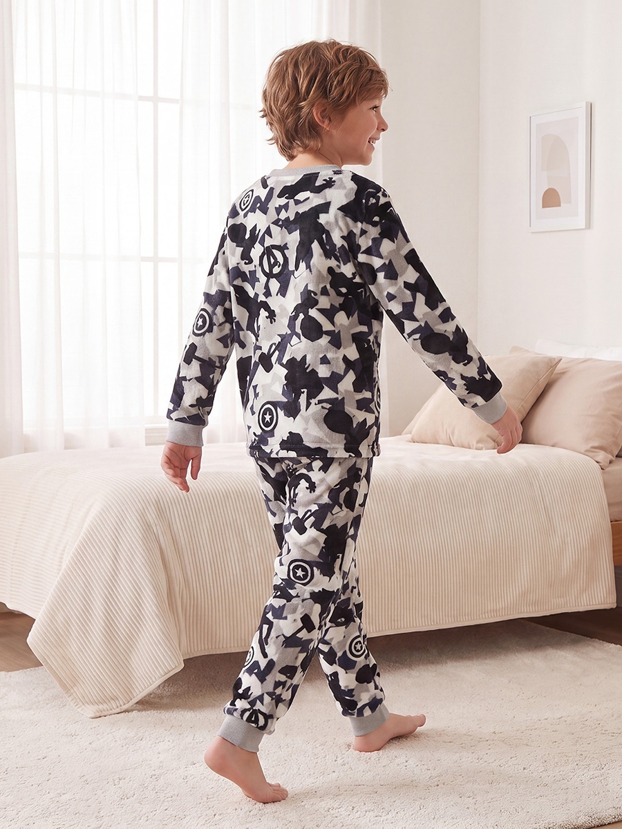 Crew Neck Long Sleeves Pyjama Set with Avengers Print