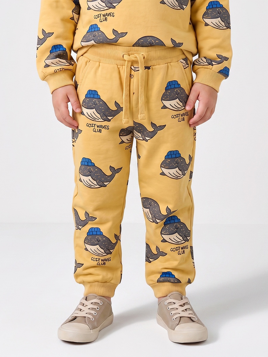 Juniors Crew Neck Long Sleeves Sweatshirt and Joggers Set with Whale Print