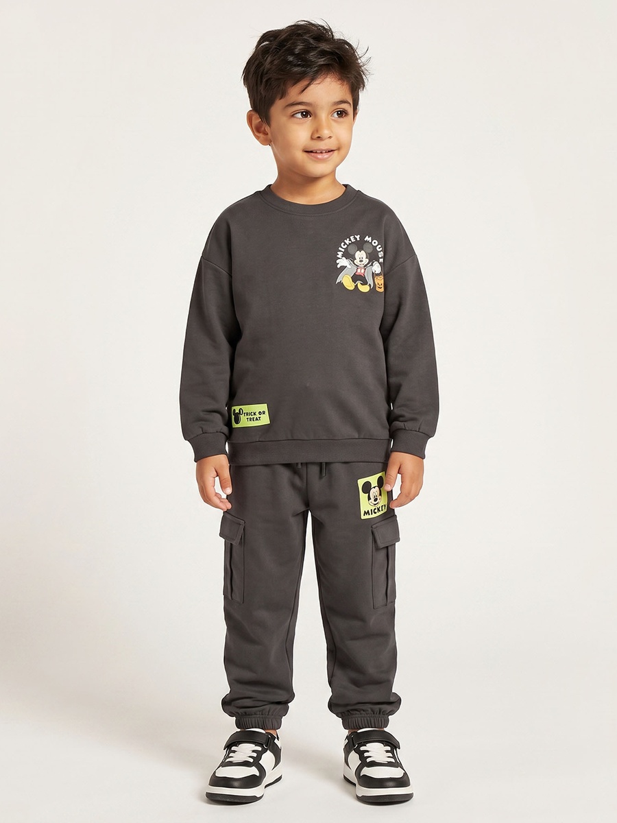 Crew Neck Long Sleeves Sweatshirt and Joggers Set with Mickey Mouse Print