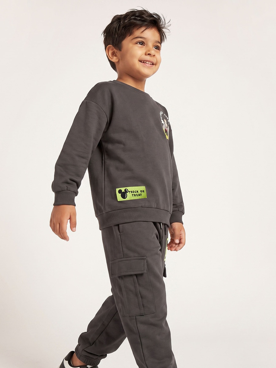 Crew Neck Long Sleeves Sweatshirt and Joggers Set with Mickey Mouse Print