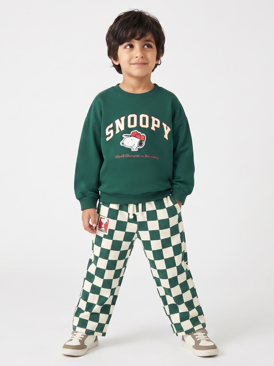Crew Neck Long Sleeves Sweatshirt and Pants Set with Snoopy Print
