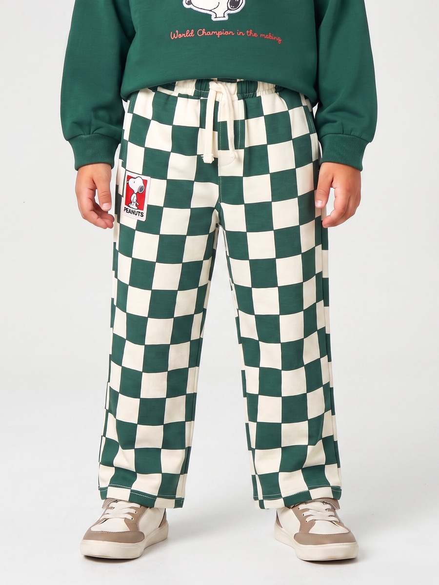 Crew Neck Long Sleeves Sweatshirt and Pants Set with Snoopy Print
