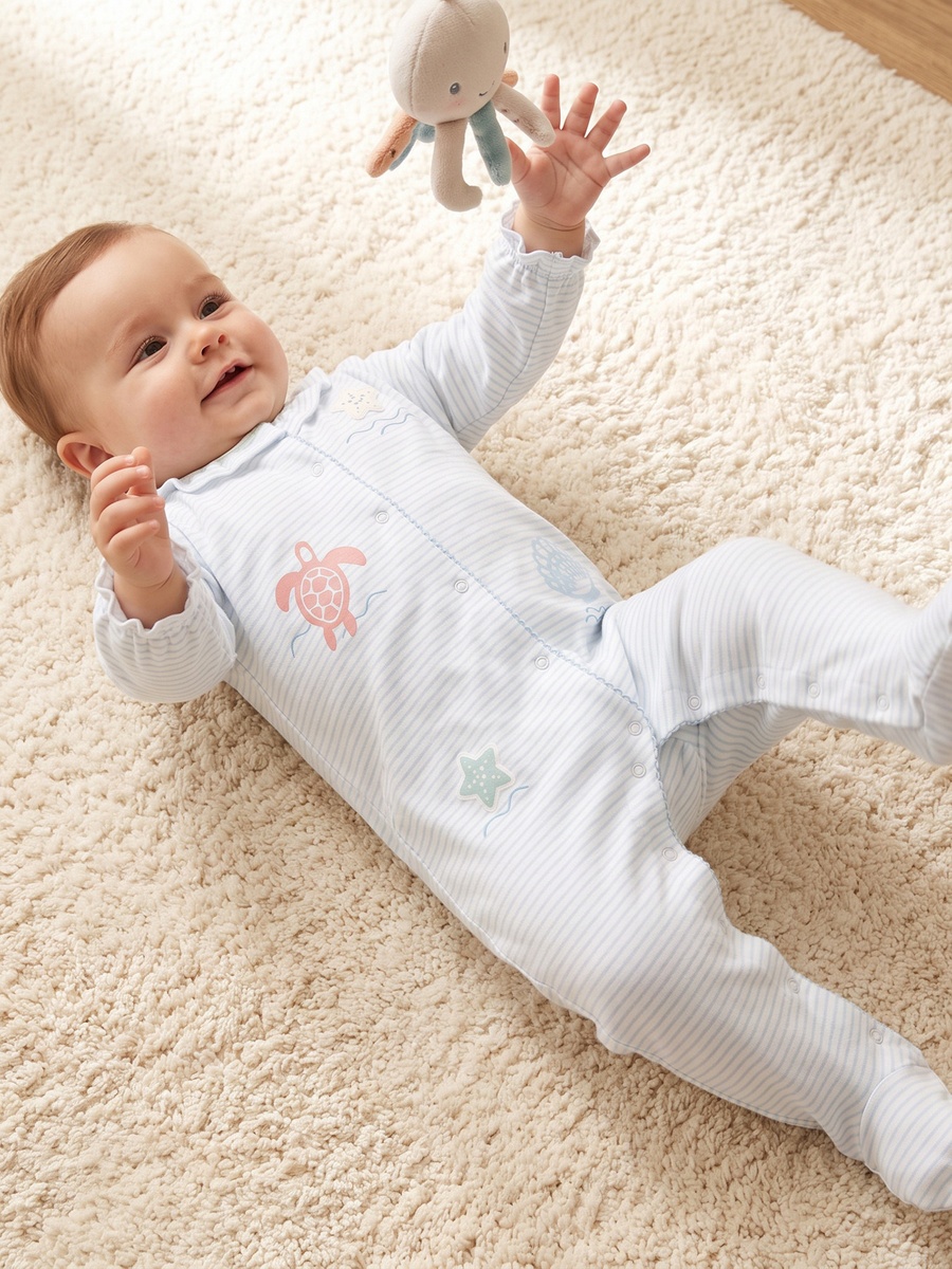 Juniors Cotton Crew Neck Long Sleeves Sleepsuit with Aquatic Print