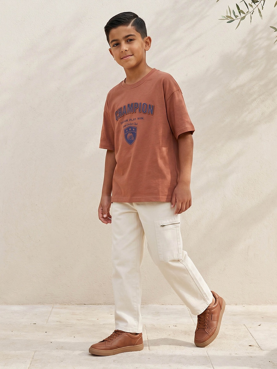 Juniors Crew Neck Short Sleeves T-shirt with Typographic Print