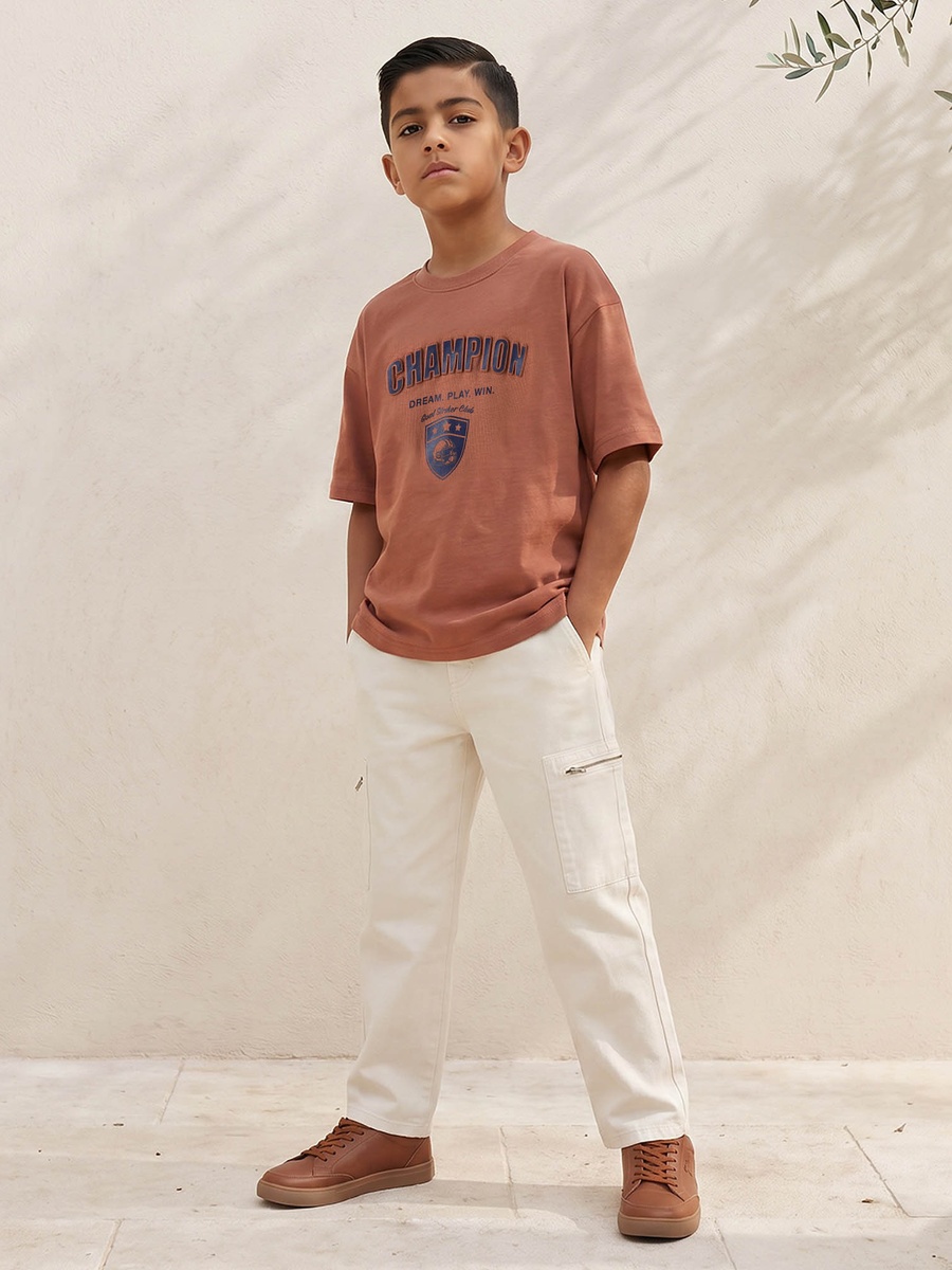 Juniors Crew Neck Short Sleeves T-shirt with Typographic Print