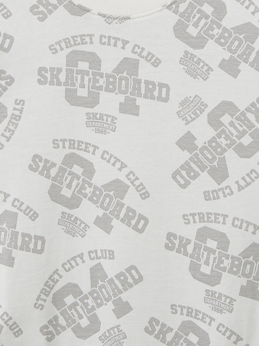 Juniors Crew Neck Short Sleeves T-shirt with Skateboard Print