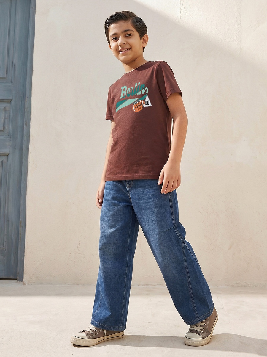 Juniors Crew Neck Short Sleeves T-shirt with Skateboard Print
