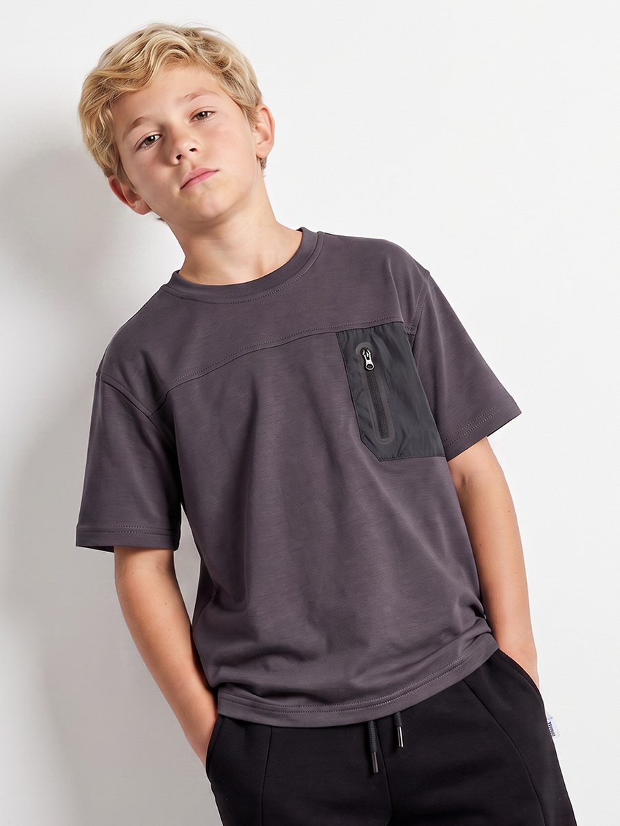 XYZ Crew Neck Short Sleeves T-shirt with Zipper Pocket