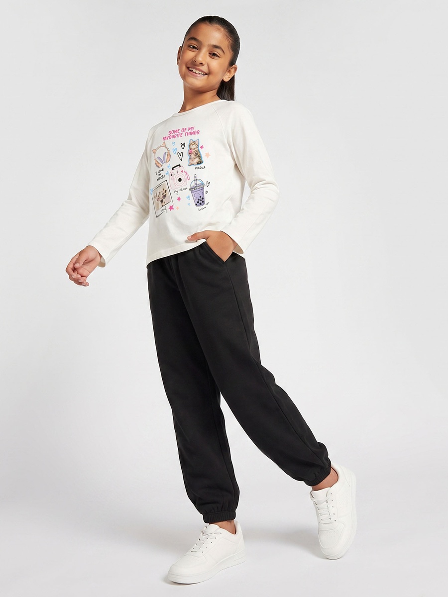 Juniors Crew Neck Long Sleeves T-shirt with Graphic Print