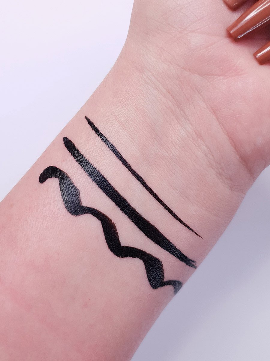 Slick Flick Eyeliner Black
