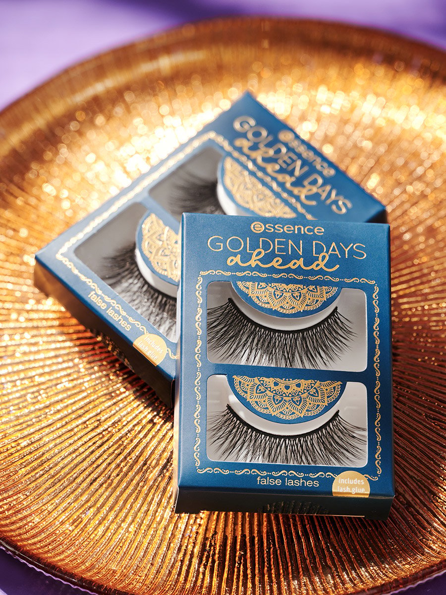 Golden Days Ahead False Eye Lashes, 01