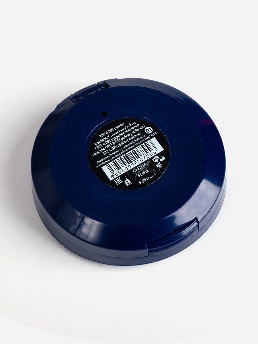 Wet and Dry Powder Foundation, 1