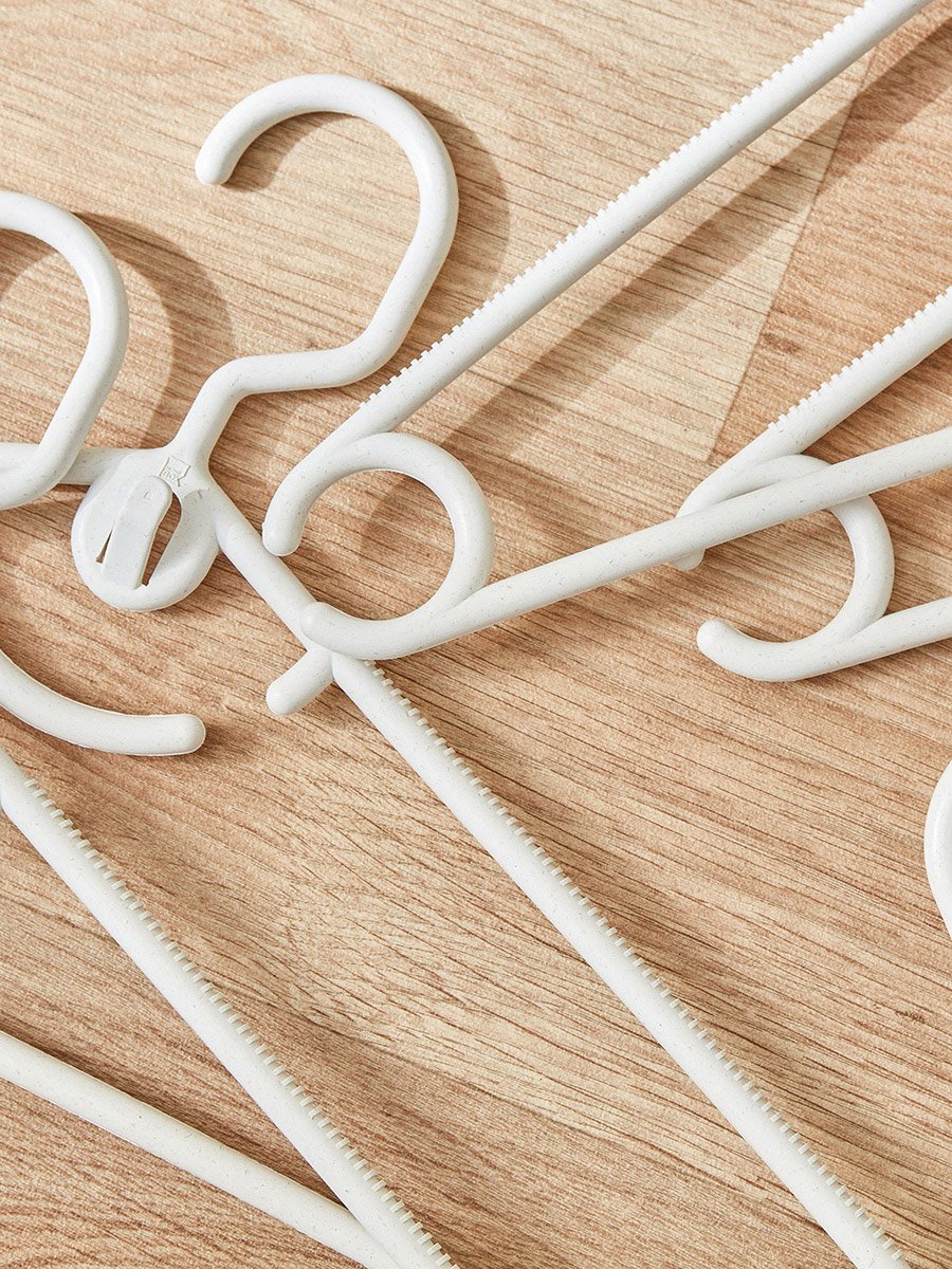 Sustainability 24-Piece Clothes Hanger Set