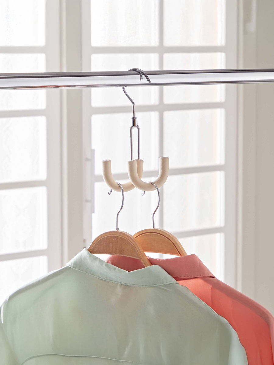 Vega Foam Covered Hanger