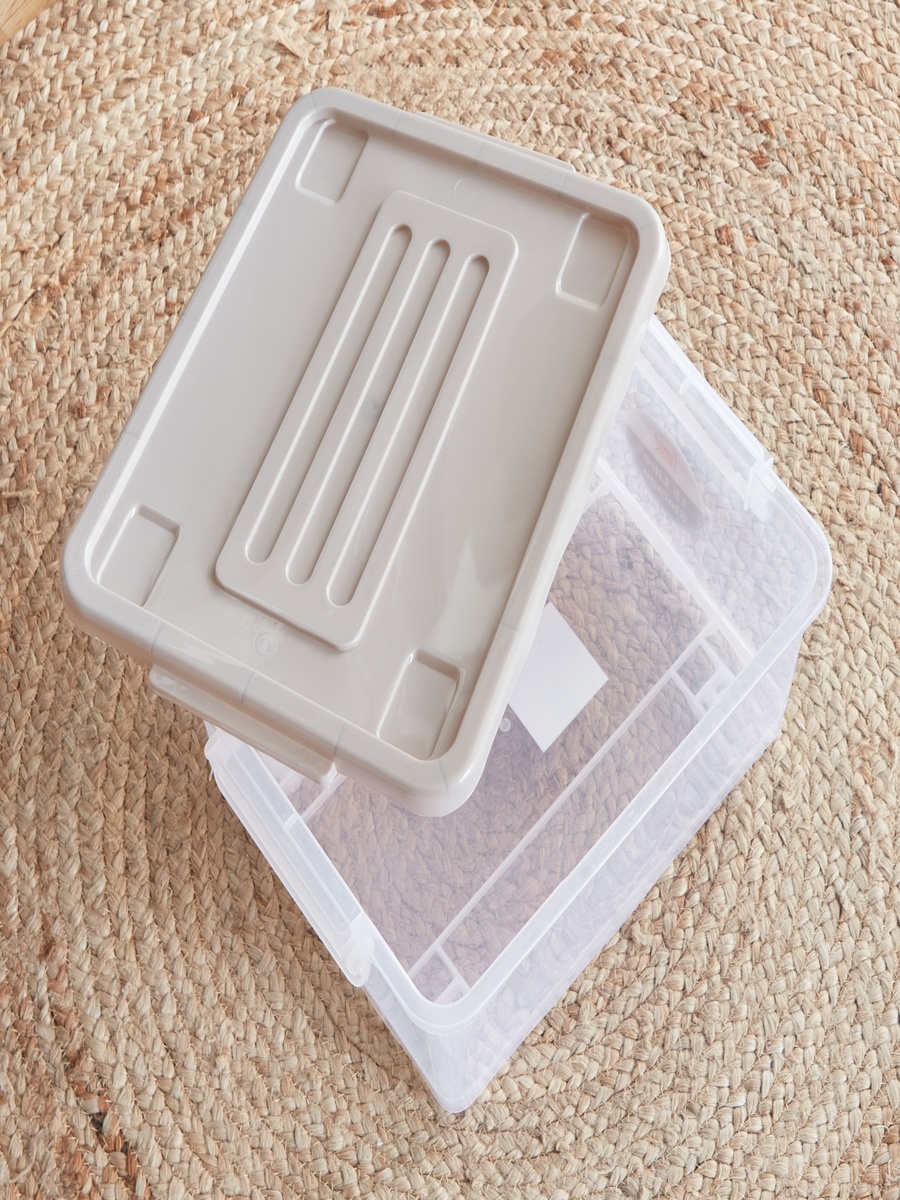 Juana Multipurpose Transparent Storage Box with Wheels and Lockable Lid - 15 L