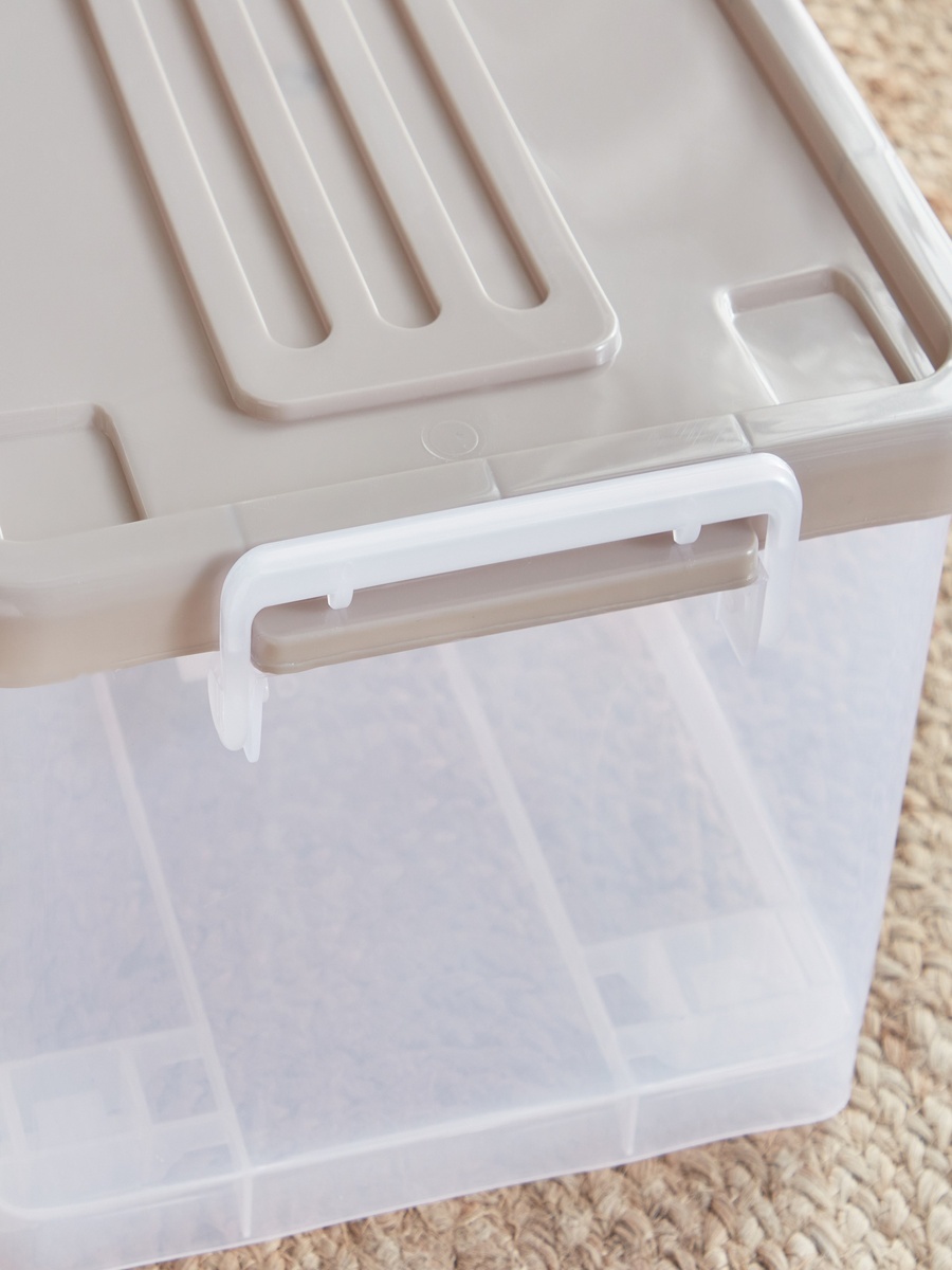 Juana Multipurpose Transparent Storage Box with Wheels and Lockable Lid - 15 L