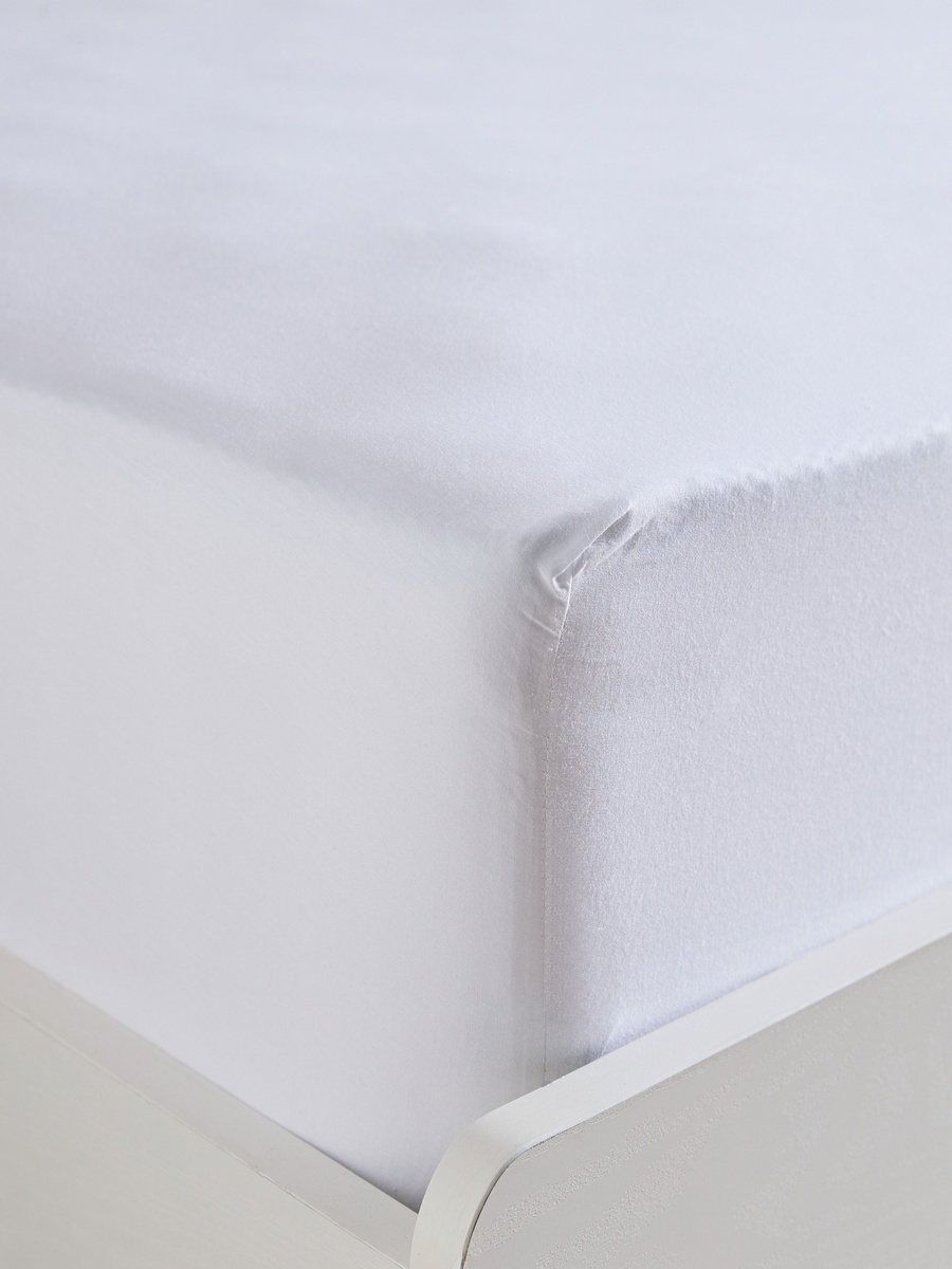 Essential Cotton Queen Fitted Sheet - 150x200+36 cm