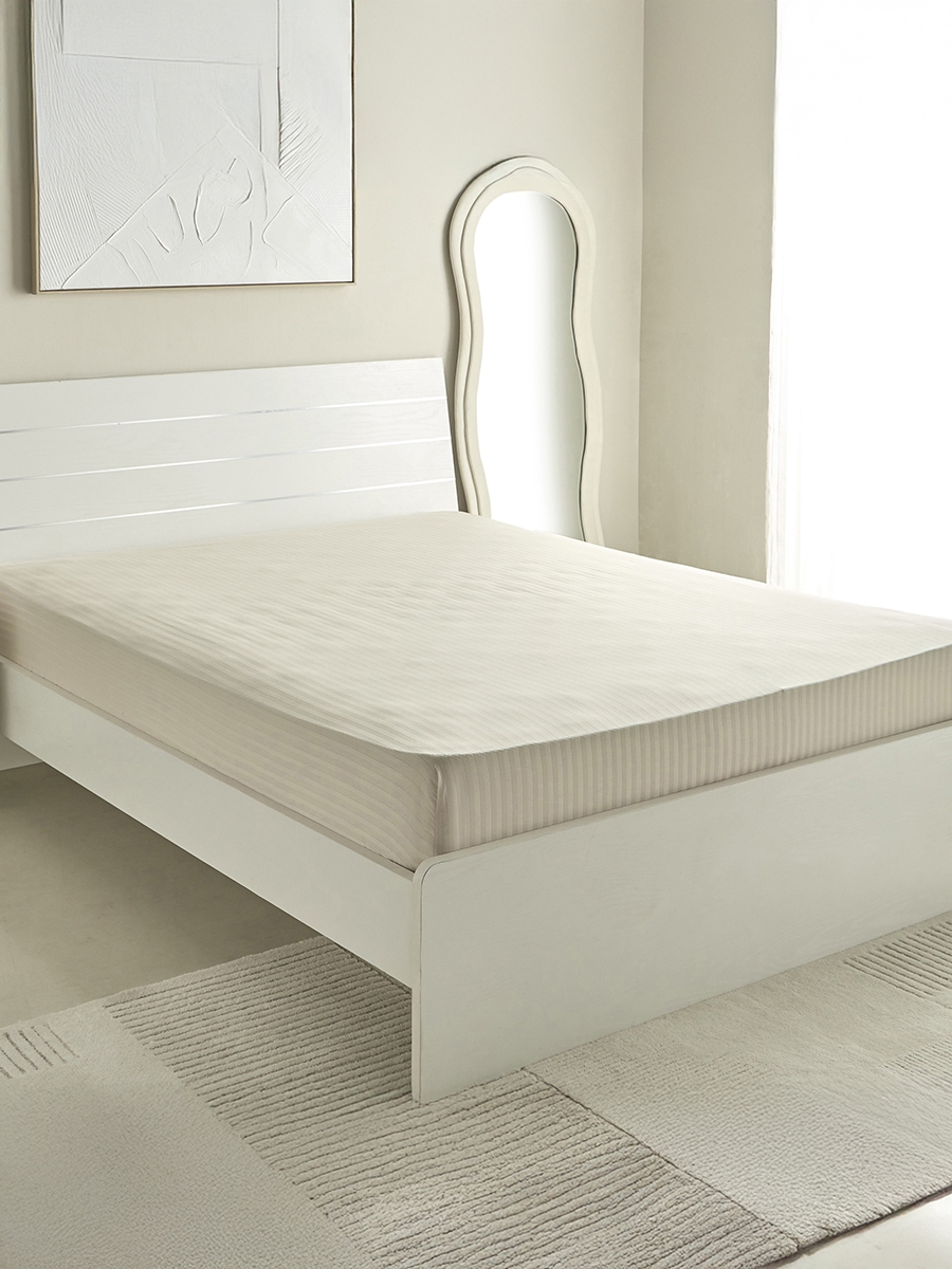 Hamilton Satin Stripe Queen Fitted Sheet - 150x200+36 cm