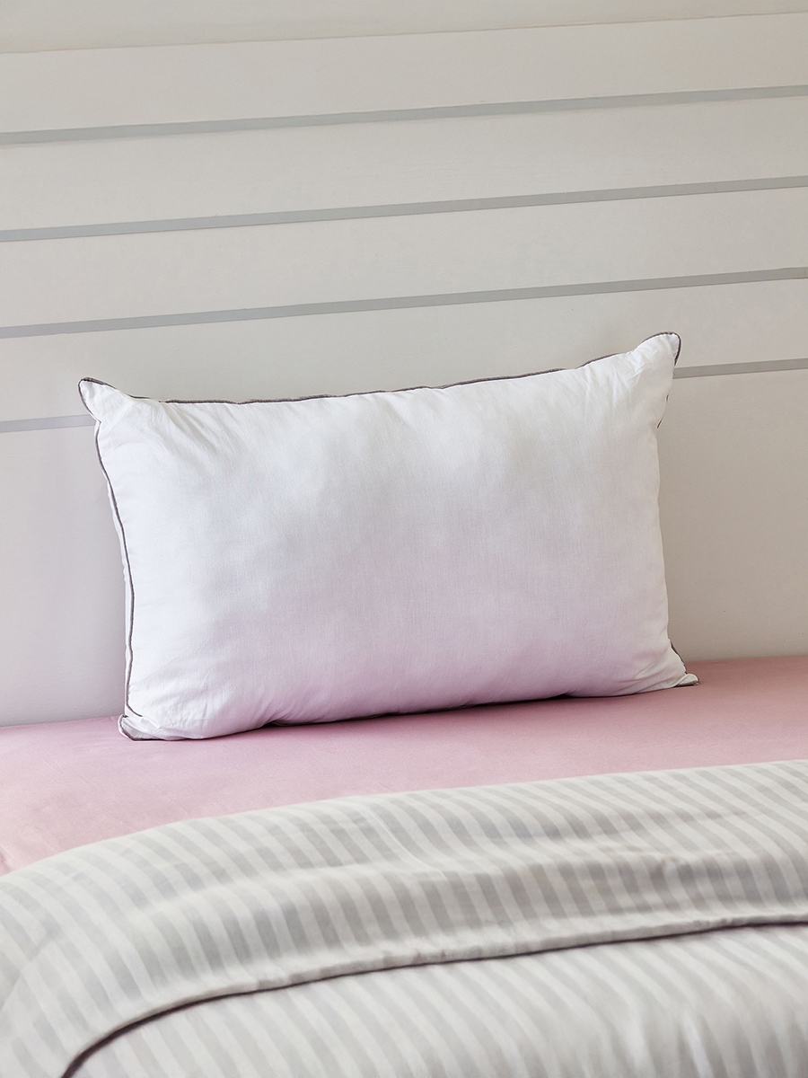 Jonas Plain Antibacterial Kids Pillow - 45x70 cm