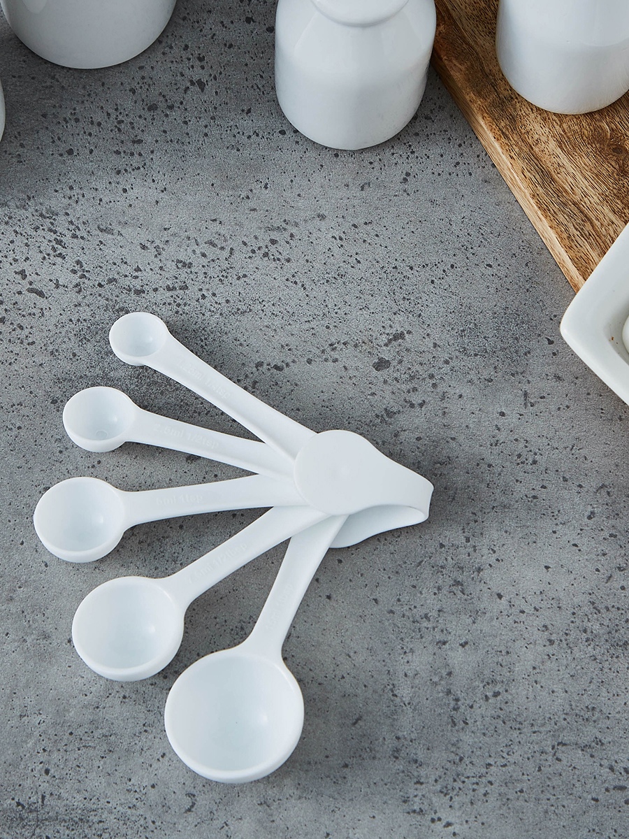 Vega 5-Piece Measuring Spoon Set
