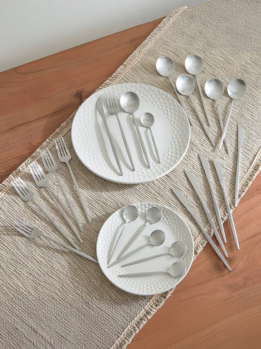 Omega 24-Piece Cutlery Set