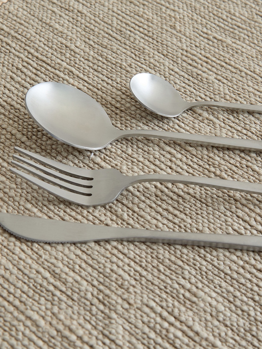 Omega 24-Piece Cutlery Set