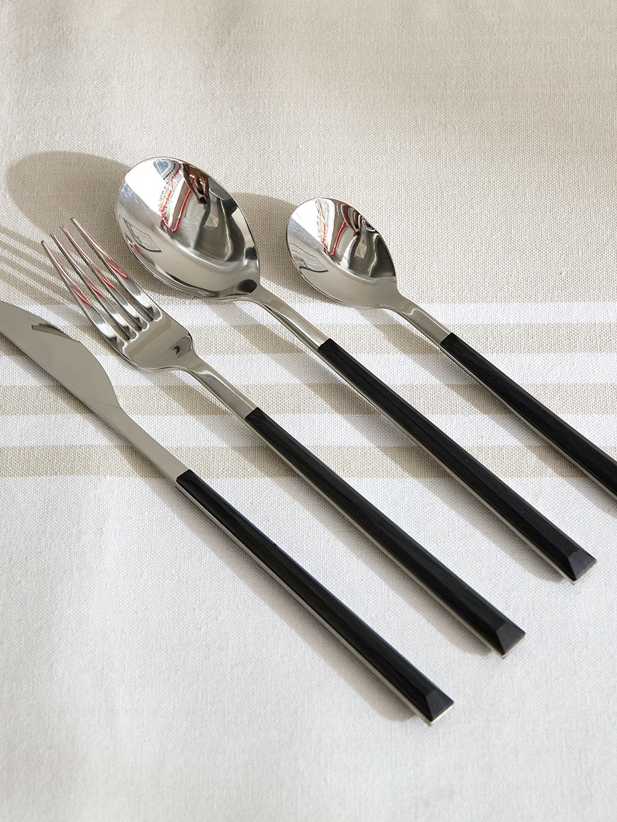 Vega 16-Piece Cutlery Set