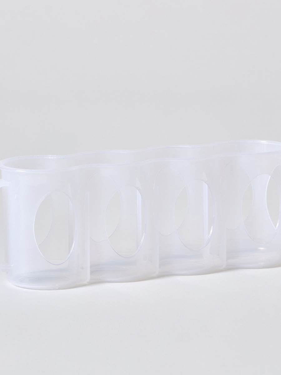 Cutout Detail 4-Section Can Holder with Handle