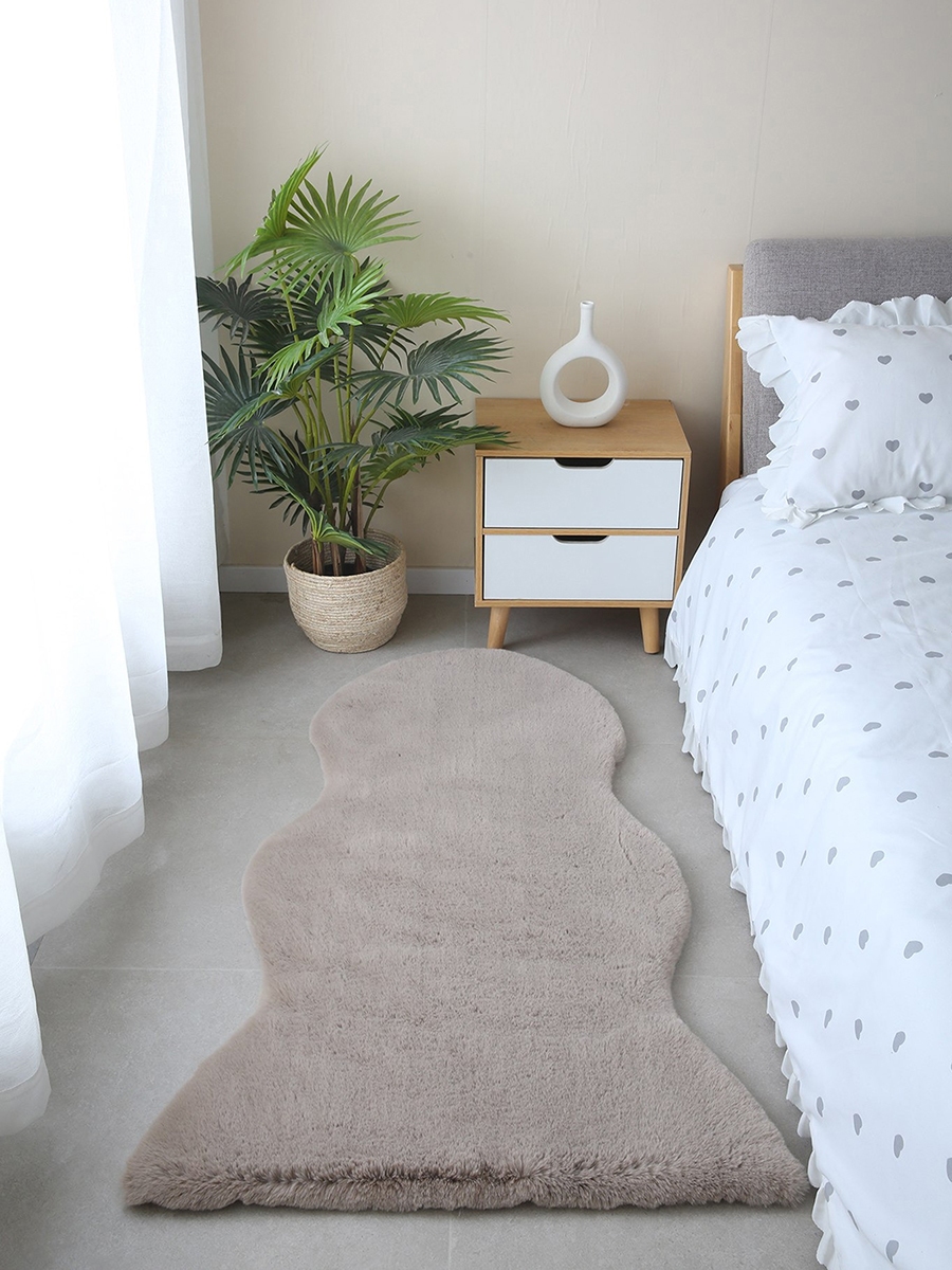 Faux Rabbit Fur Rug - 75x125 cm