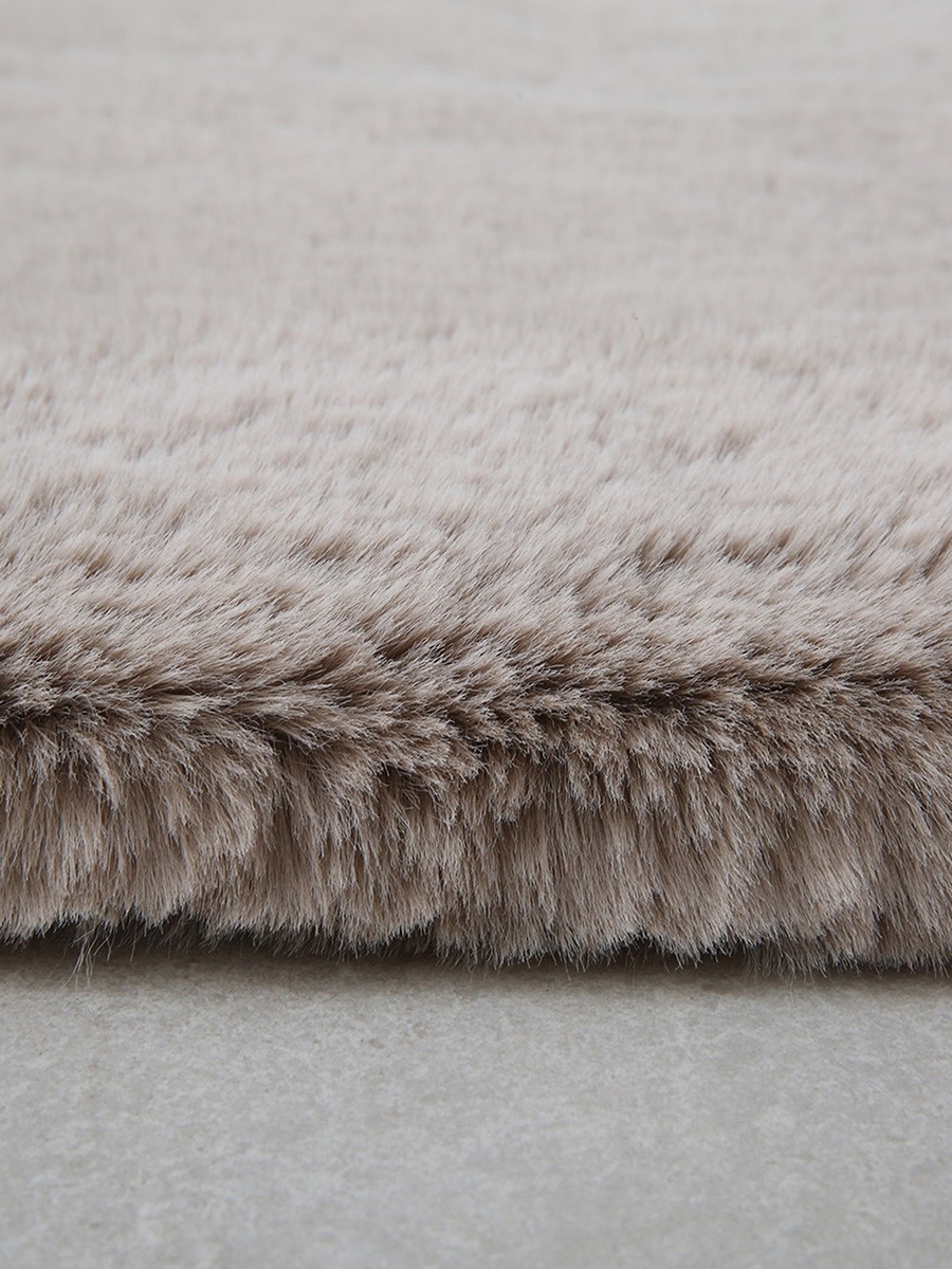 Faux Rabbit Fur Rug - 75x125 cm
