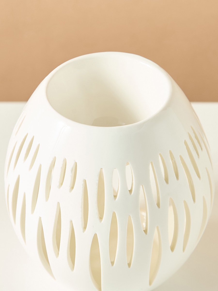 Ceramic Oil Burner - 12x12x13 cm