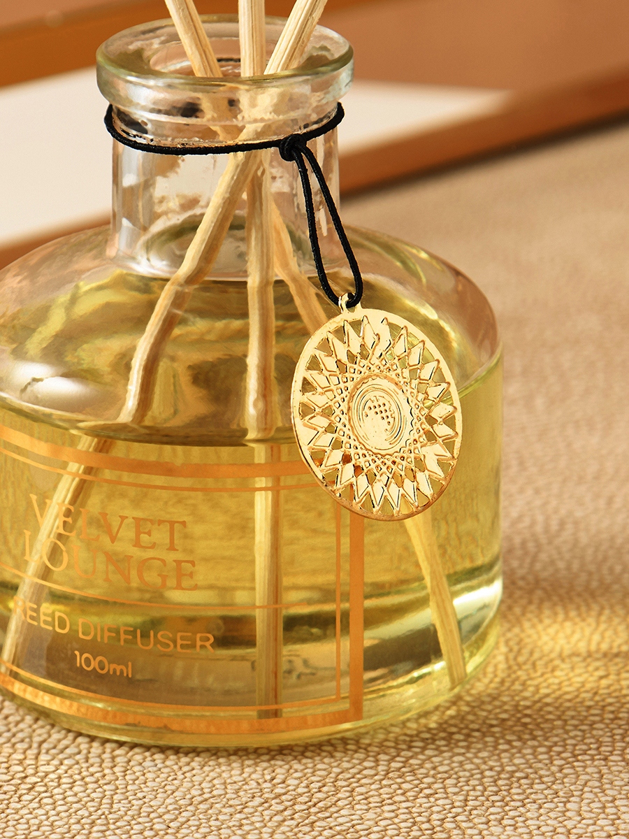 موزع عطور بأعواد فيلفيت لاونج  من سينت.د - 100 مل