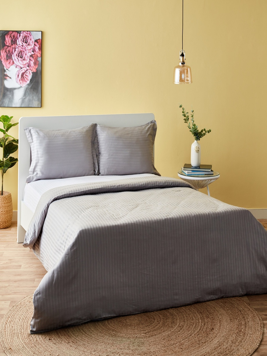 Hamilton Super King Size 3-Piece Duvet Cover Set - 240x220 cm