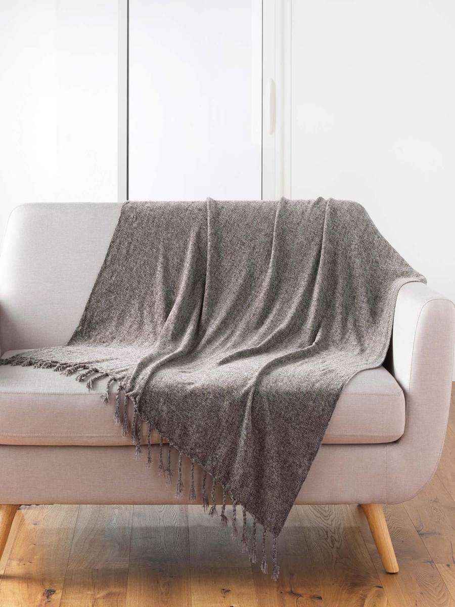 Textured Throw - 125x150 cm