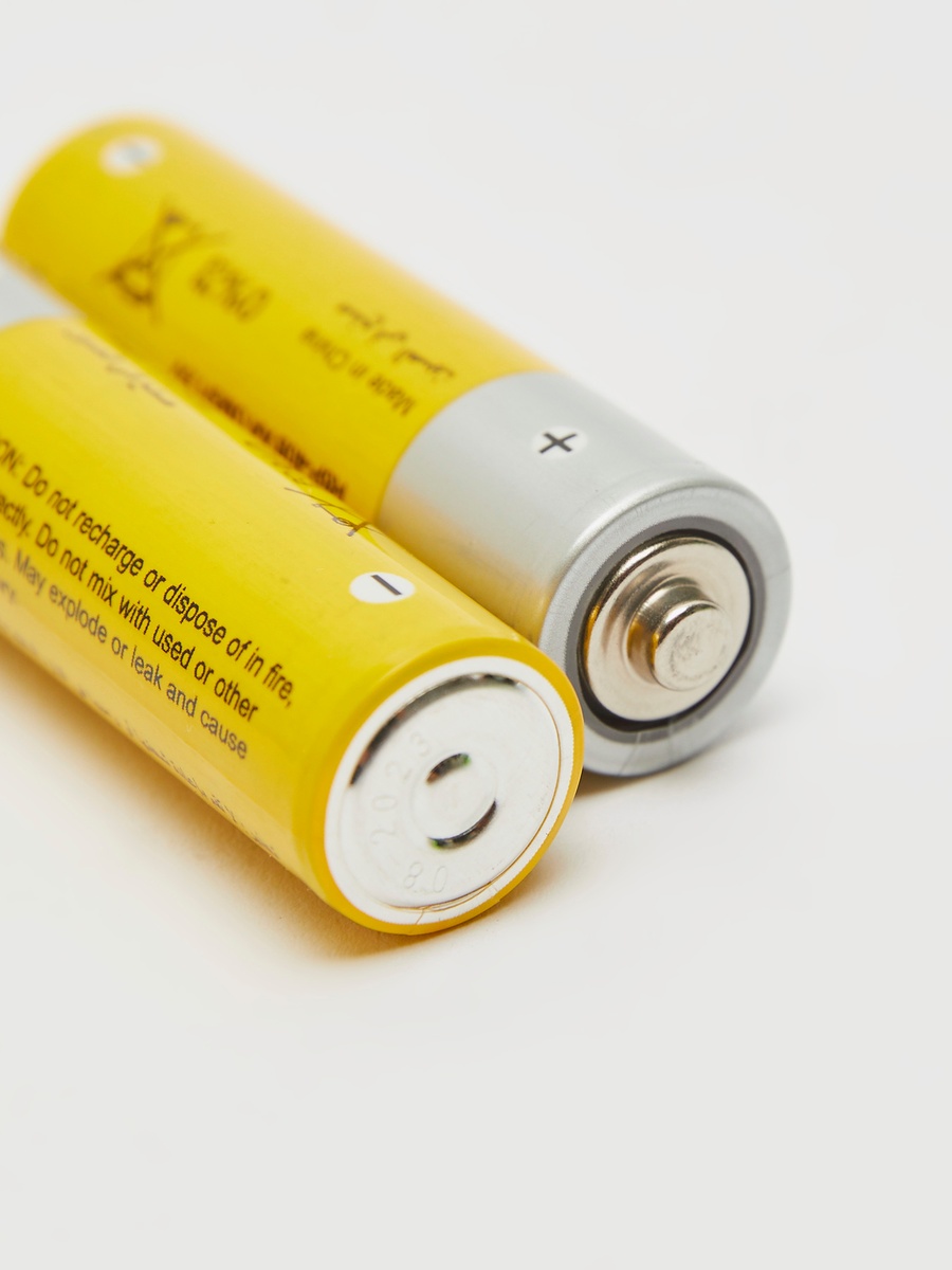 Heavy Duty AA Batteries Set