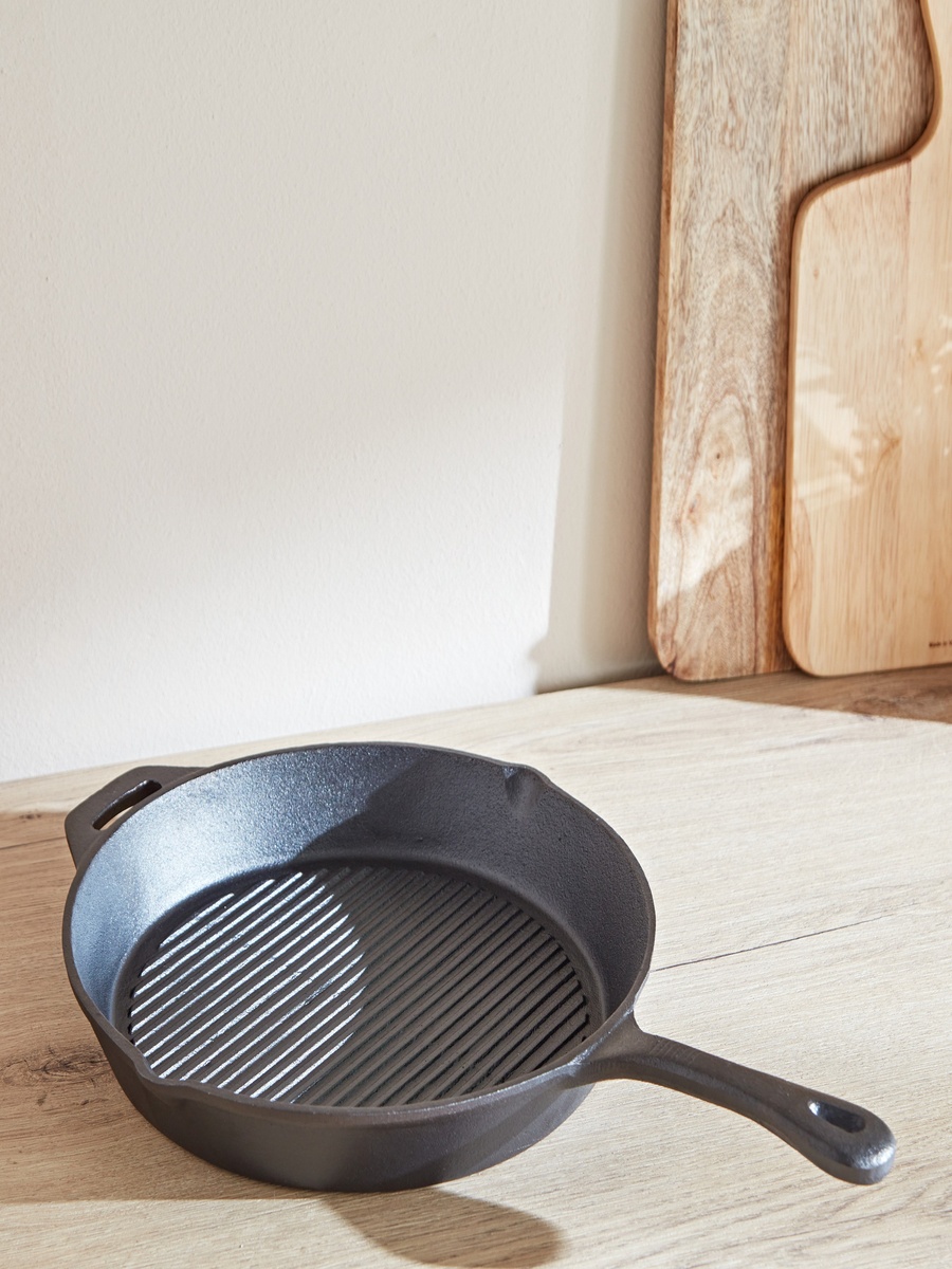 Ferrea Cast Iron Fry Pan - 29.5 cm