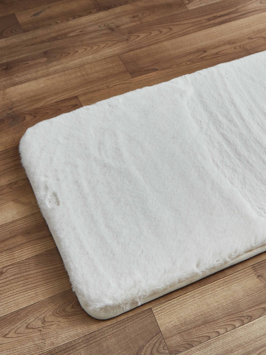 Plush Super Soft Bathmat - 50x80 cm