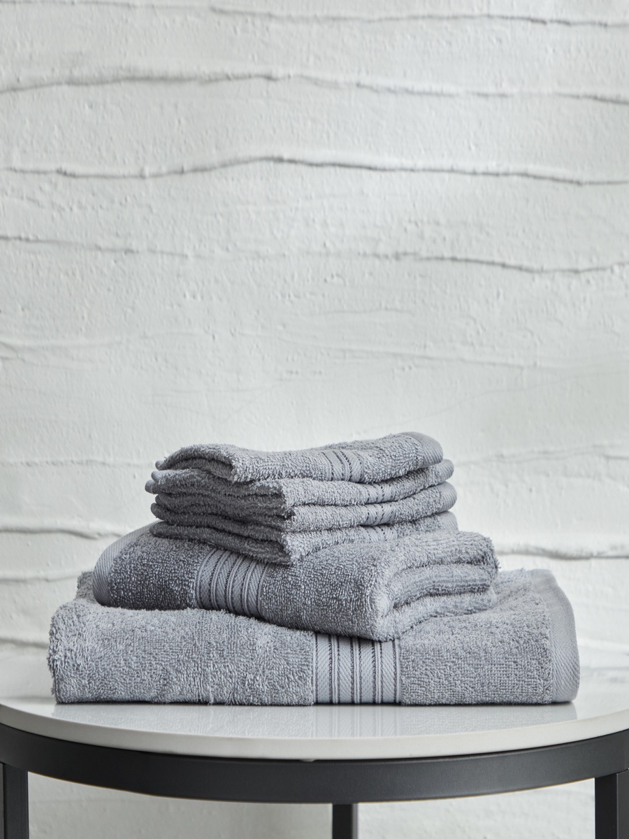 Essential Carded Bath Towel - 70x140 cm