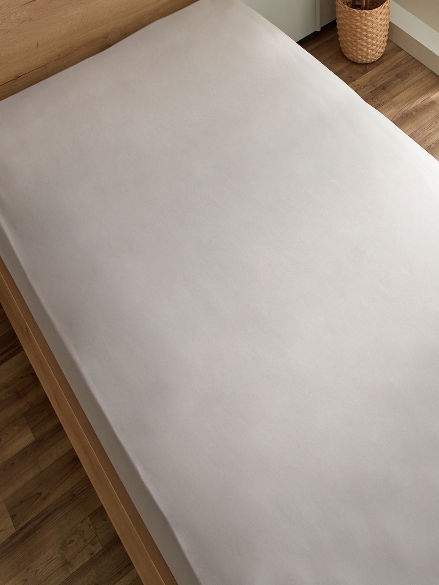 Derby Solid Microfiber Twin Fitted Sheet - 120x200+25 cm
