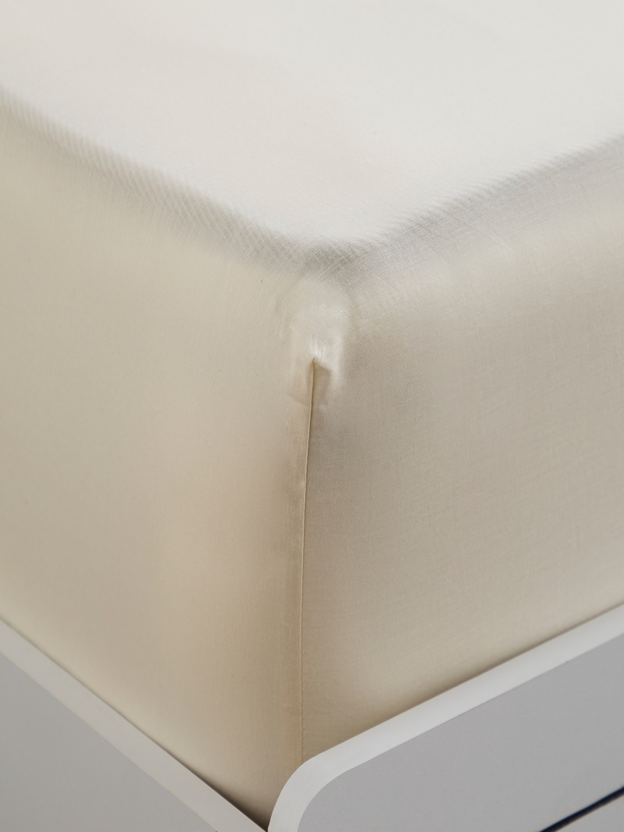 Essential Cotton Queen Fitted Sheet - 150x200+36 cm