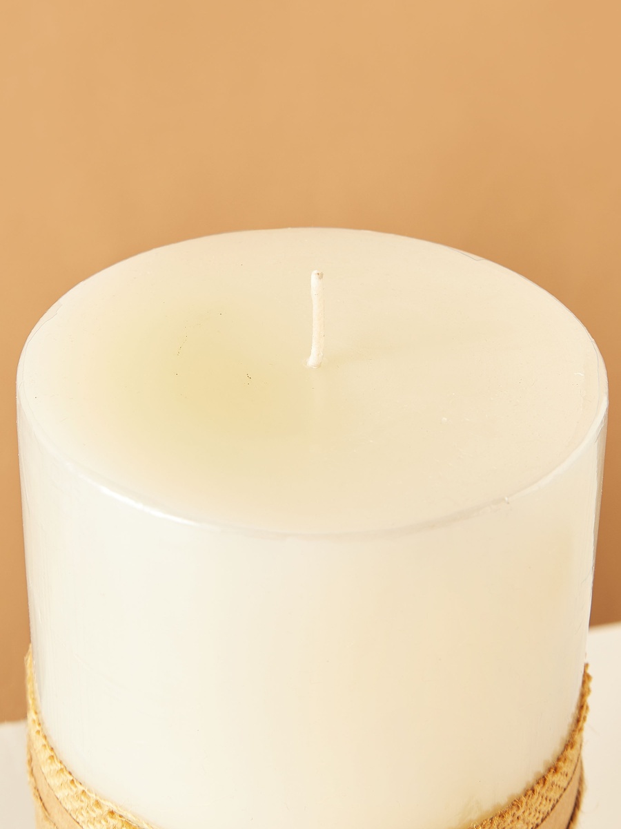 شمعة عمودية غير معطرة من إسينشيالز - 31 سم