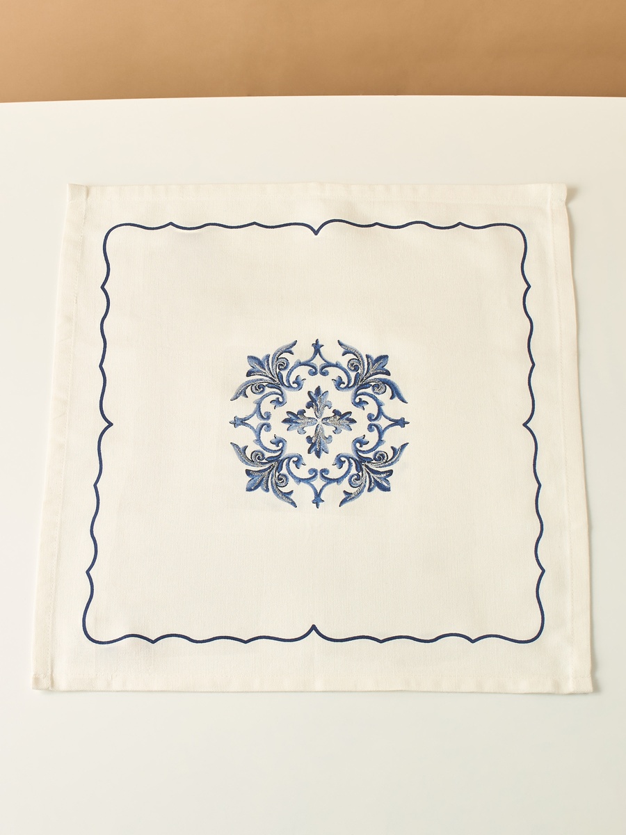 4-Piece Embroidered Napkin Set - 45x45 cm