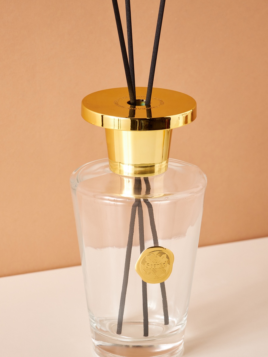 Dark Wood Reed Diffuser - 1 L