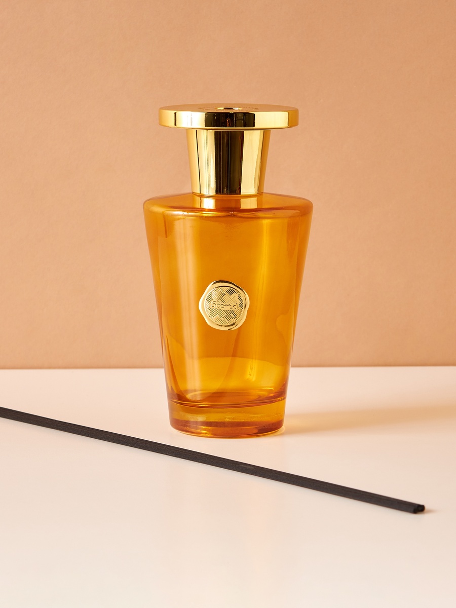 موزع عطور بأعواء خشبية برائحة زهرة العنبر من سينت. دي - 1000 مل