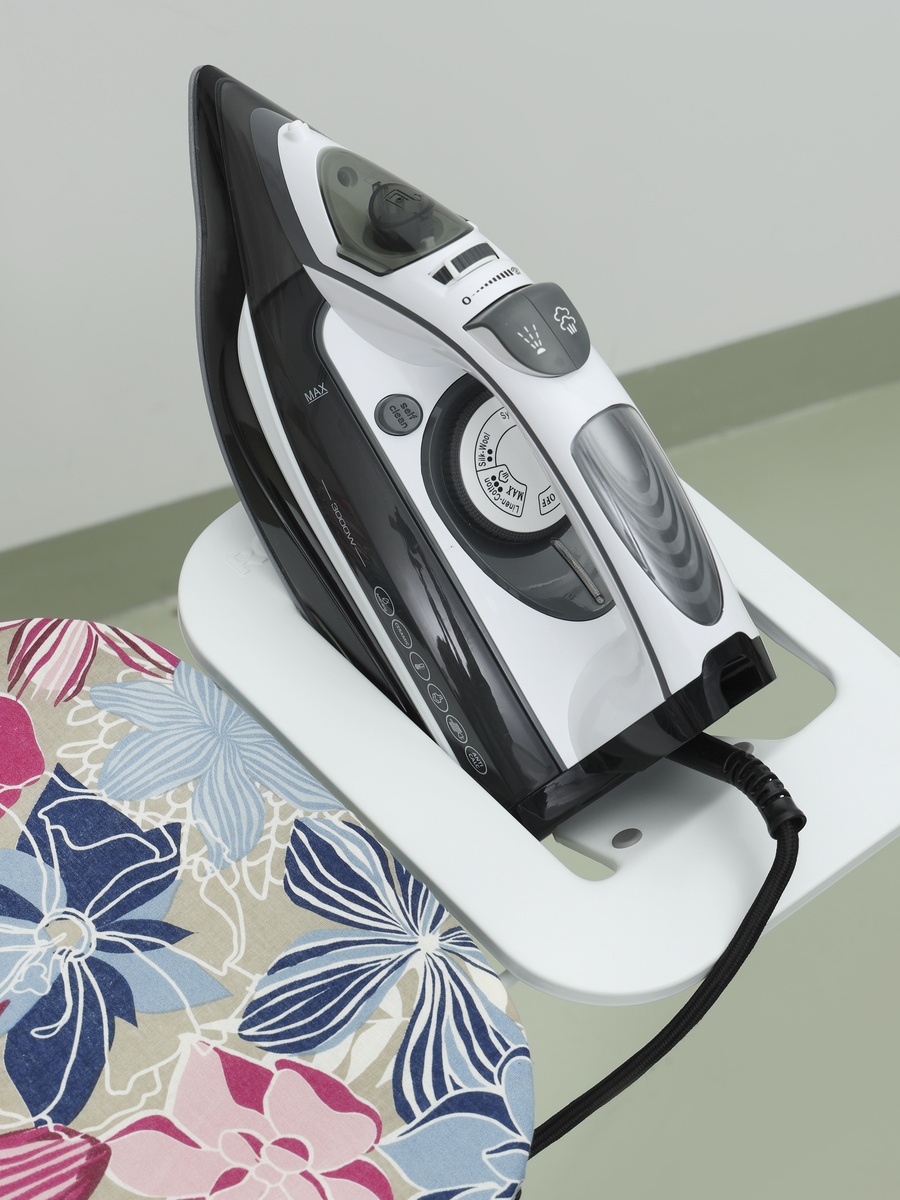 Mesh Ironing Board with Iron Rest, 100% Cotton Cover RF10249