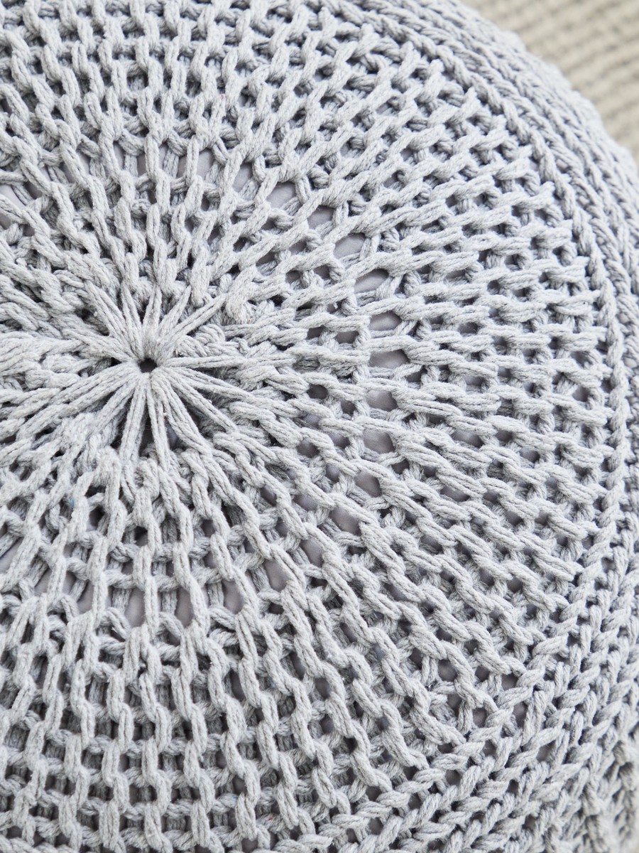 Essential Cable Knitted Pouf - 50x50x35 cm